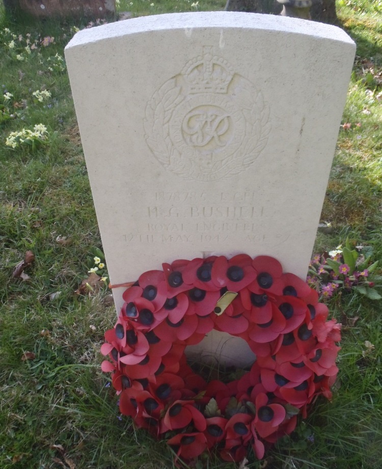 Oorlogsgraven van het Gemenebest St. Mary Churchyard #1