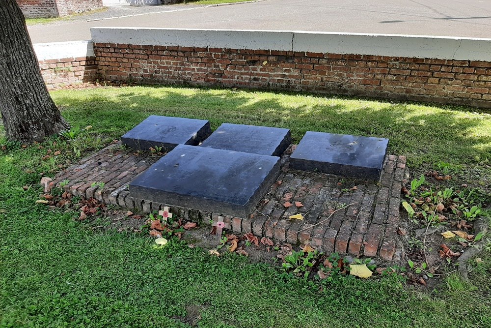 Monument Eerste Wereldoorlog Courcelette #3