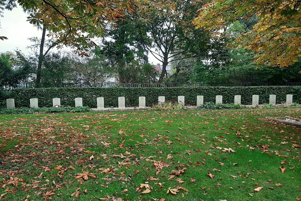 Oorlogsgraven van het Gemenebest Hilversum #1