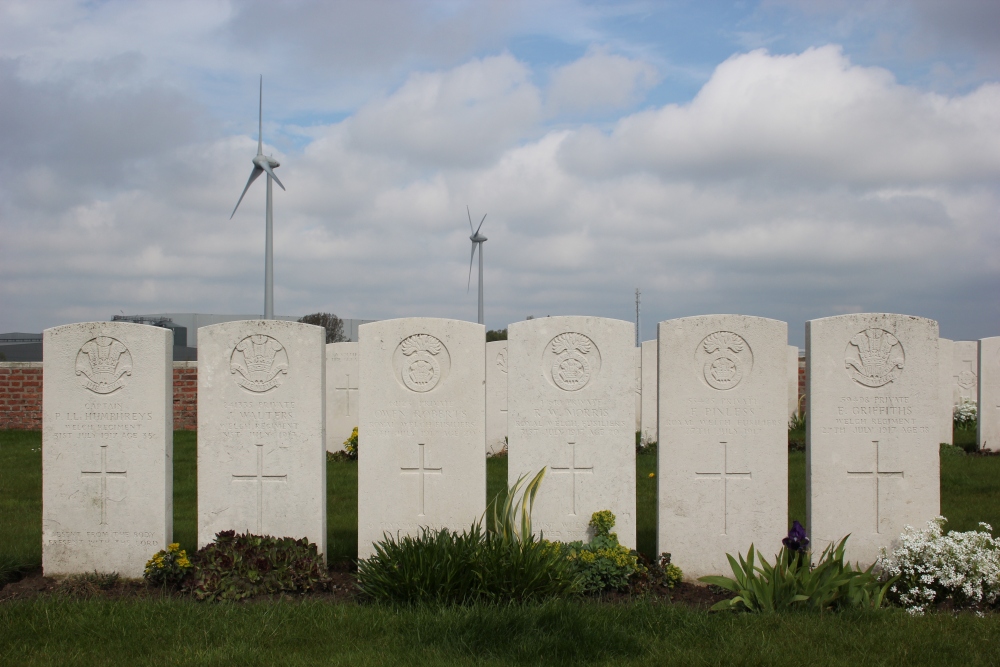 Commonwealth War Cemetery Welsh (Caesar's Nose) #2