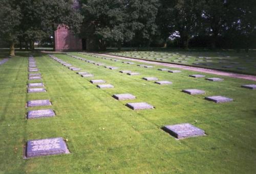 Duitse Oorlogsbegraafplaats Menen #5
