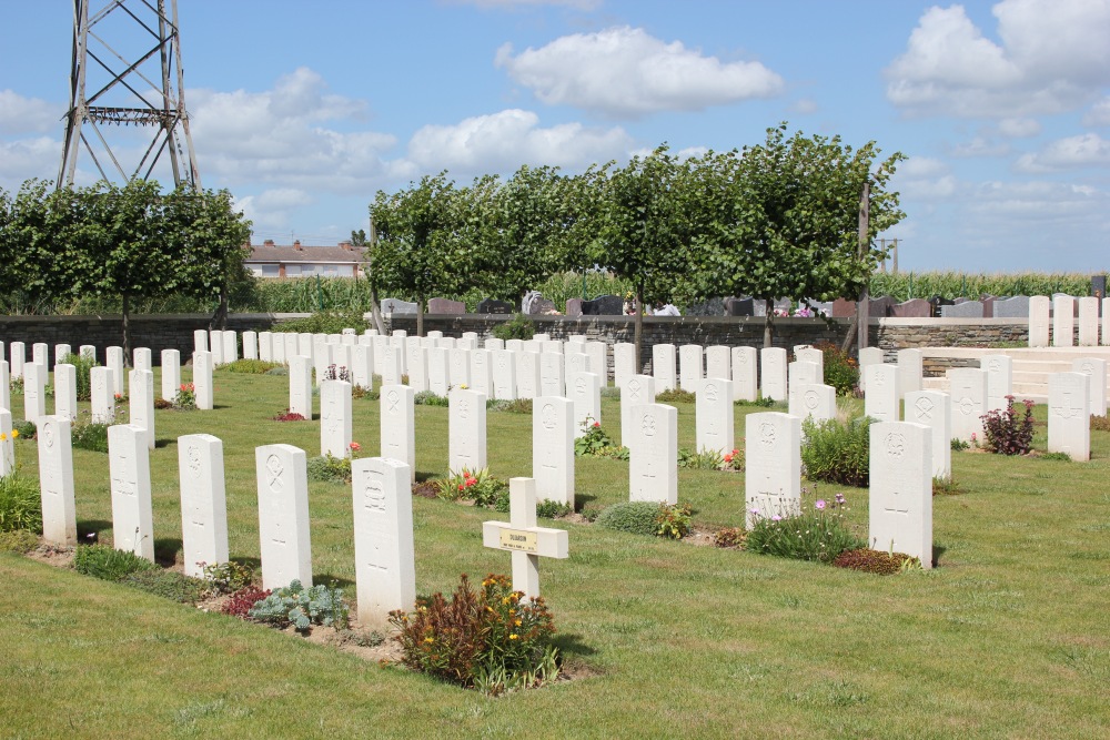 Commonwealth War Graves Estaires #4
