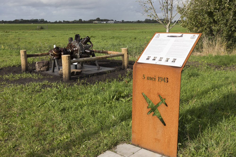 Memorial Crash Wellington HE727 5 May 1943