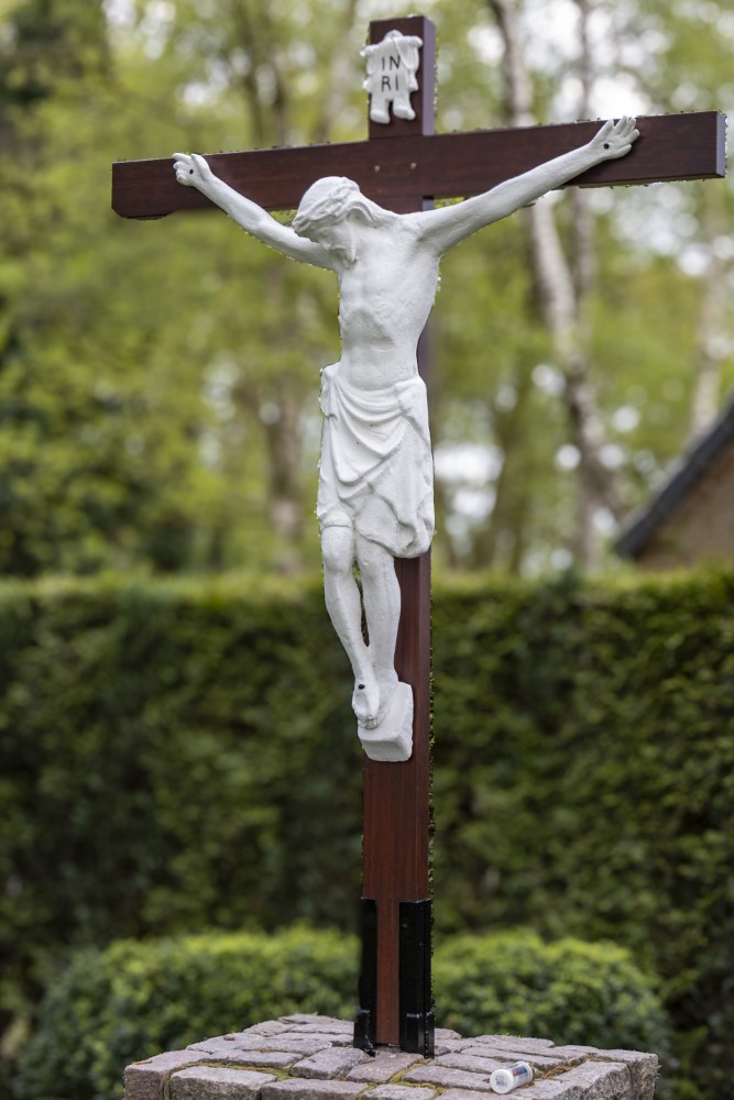 Cross statue Voordeldonk Bluijssensbroekdijk #2
