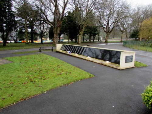 Oorlogsmonument Pontypridd #2