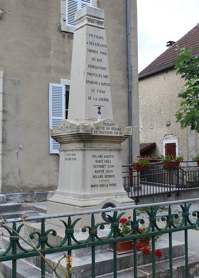 War Memorial Fétigny #1