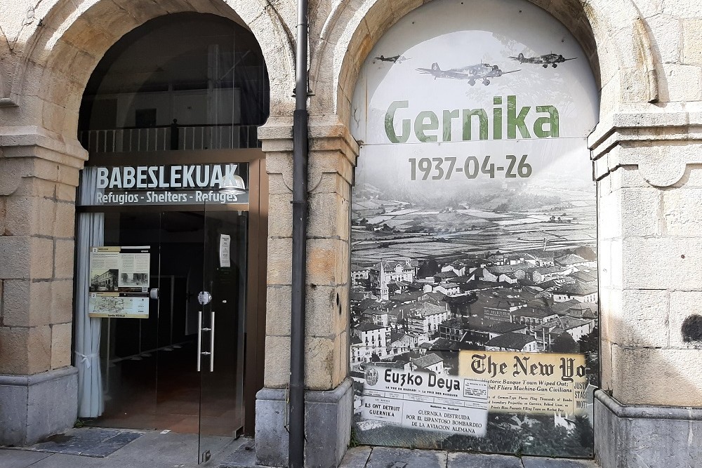 Museum / Former Air Raid Shelter Guernica #1