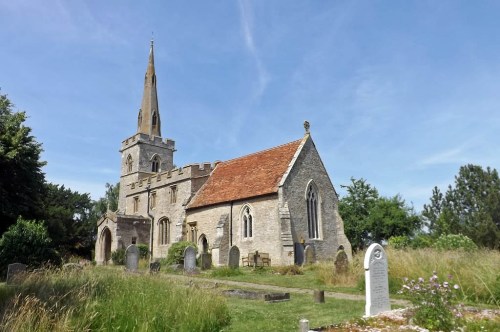 Oorlogsgraf van het Gemenebest St. Peter Churchyard