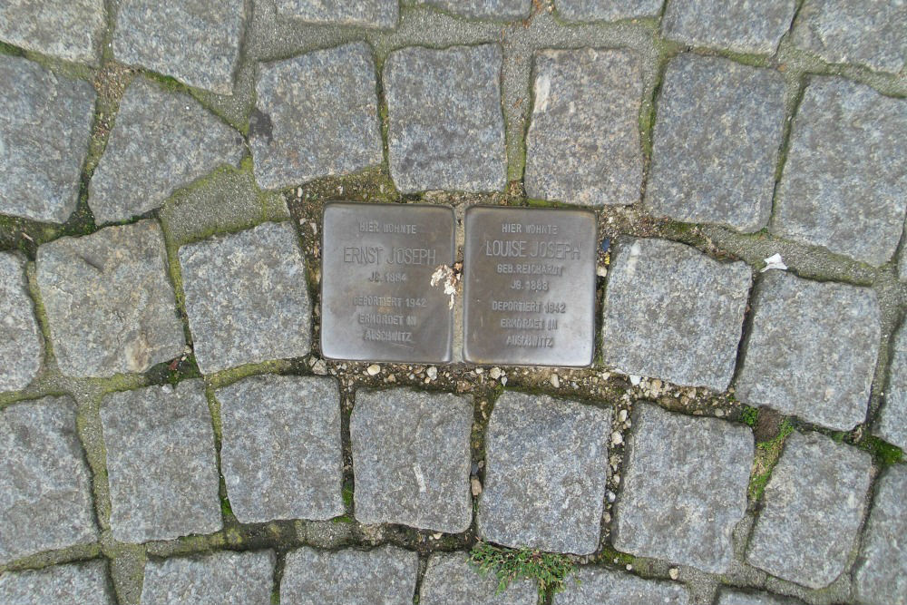 Stolpersteine Markt 14 #1