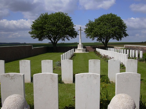 Commonwealth War Cemetery Bray Hill