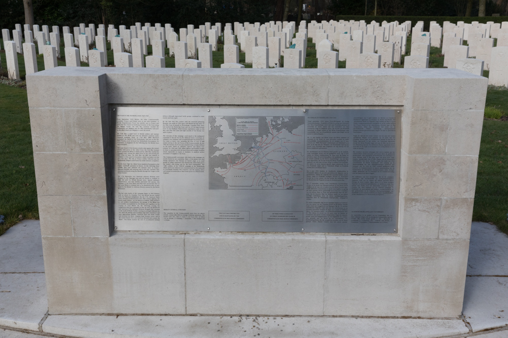 Oorlogsgraven van het Gemenebest Algemene Begraafplaats Bergen #3