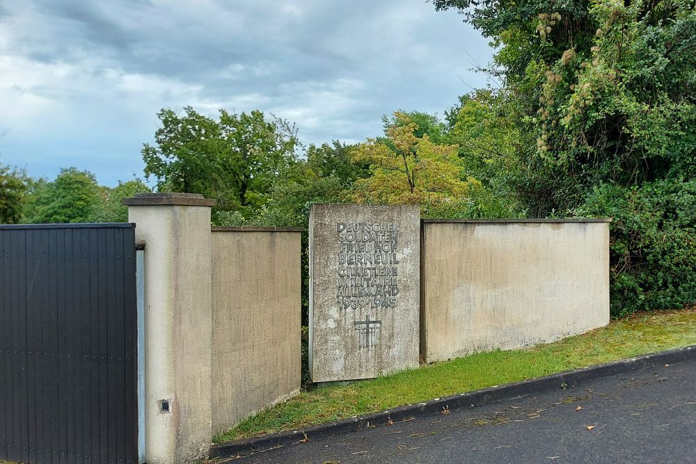 German War Cemetery Berneuil #2