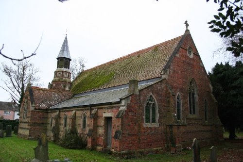 Oorlogsgraf van het Gemenebest St. Peter Churchyard