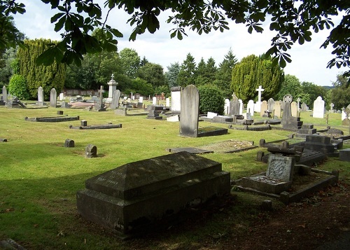 Commonwealth War Graves Caterham Burial Ground #1