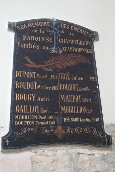 Oorlogsmonument Kerk Champfleury #1