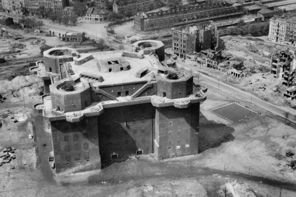 Flakturm IV G-Tower Heiligengeistfeld (Flak tower) #5