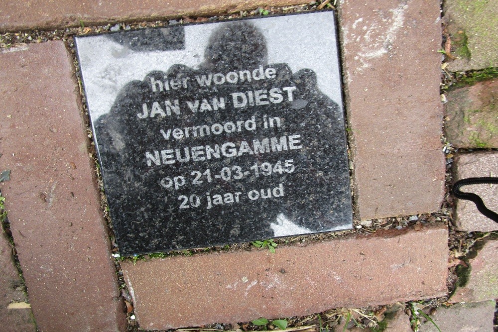 Memorial Stone Narcisstraat 43