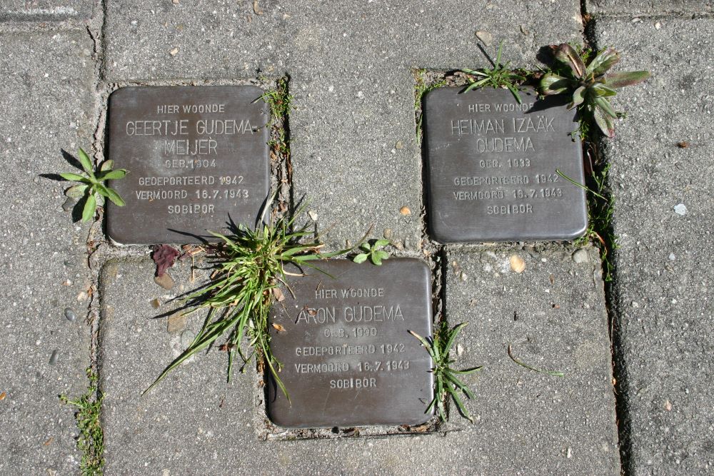 Stolpersteine Schoolstraat 67 #1