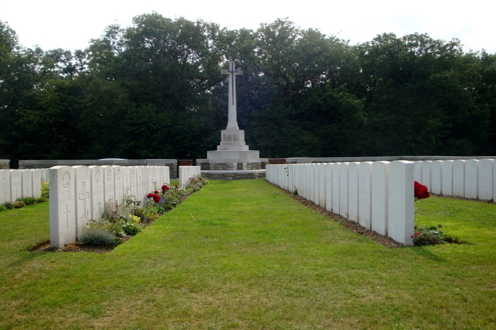 Commonwealth War Cemetery Ebblinghem #1