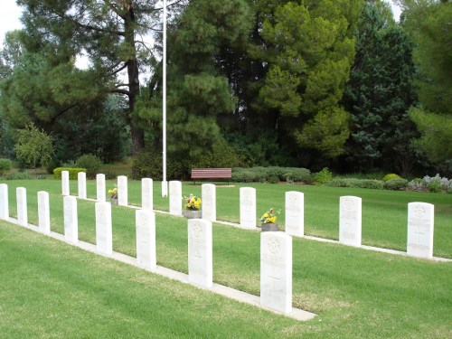 Commonwealth War Graves Narrandera Cemetery #1