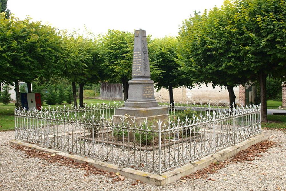 Oorlogsmonument Jaulnes #1