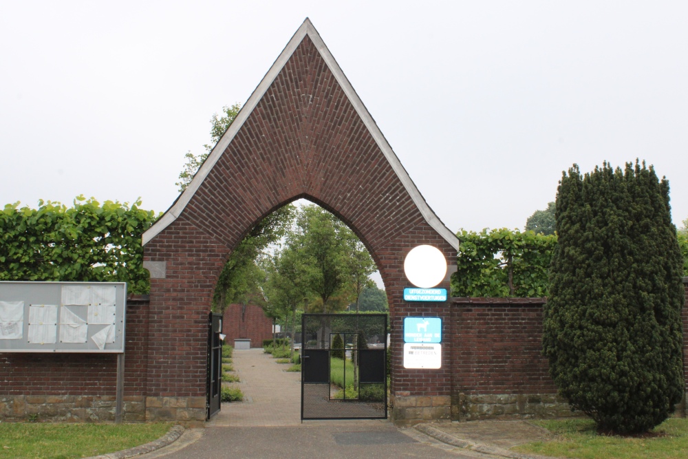 Belgian Graves Veterans Kwaadmechelen