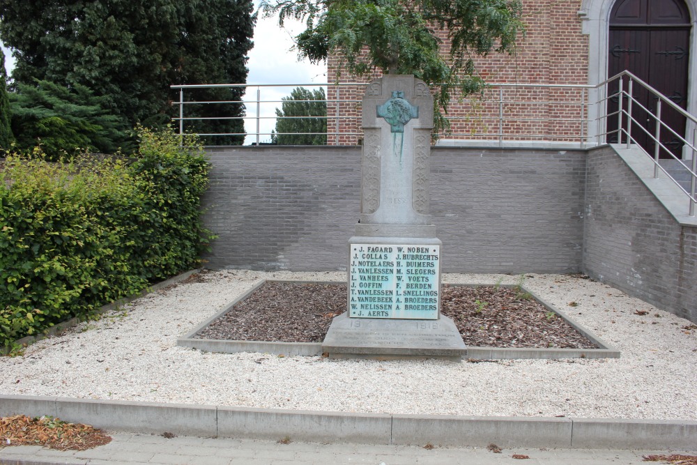 War Memorial Alt Hoeselt #1