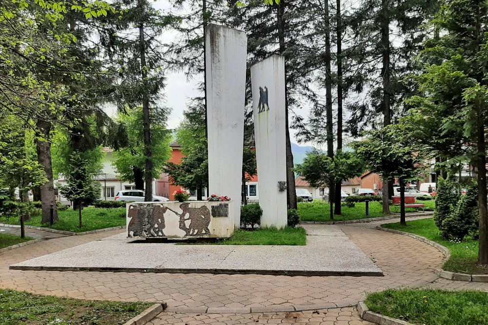 Oorlogsmonument 1941-1945 Mojkovac #1