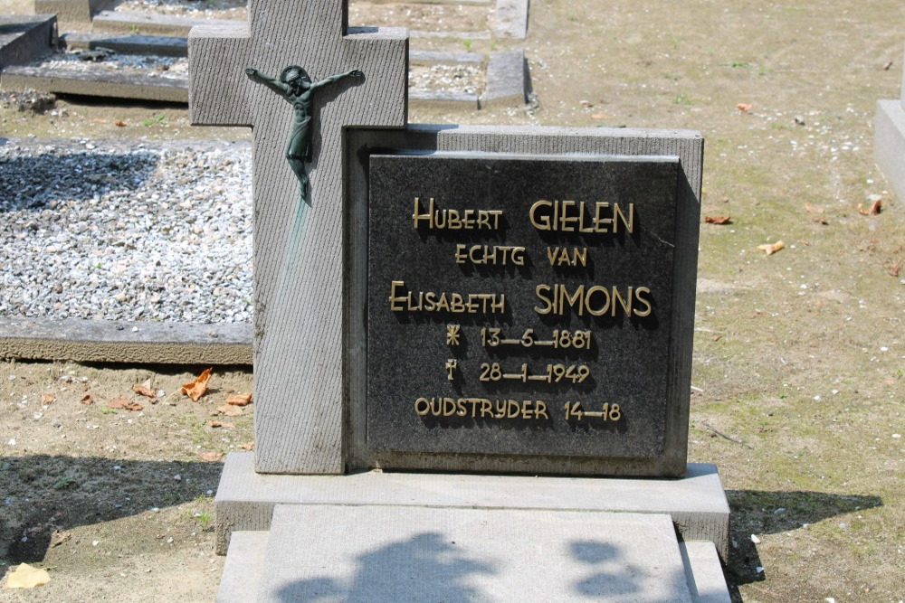 Belgian Graves Veterans Sint-Huibrechts-Lille