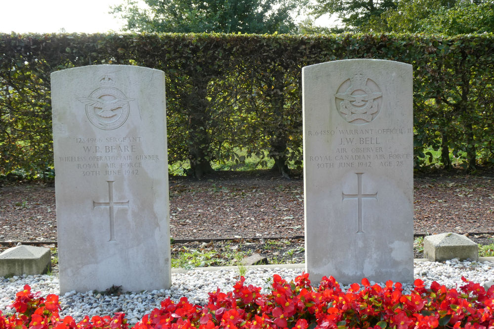 Commonwealth War Graves Protestant Cemetery Noordwolde #4