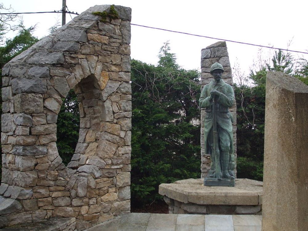 Oorlogsmonument Sébazac-Concourès #1