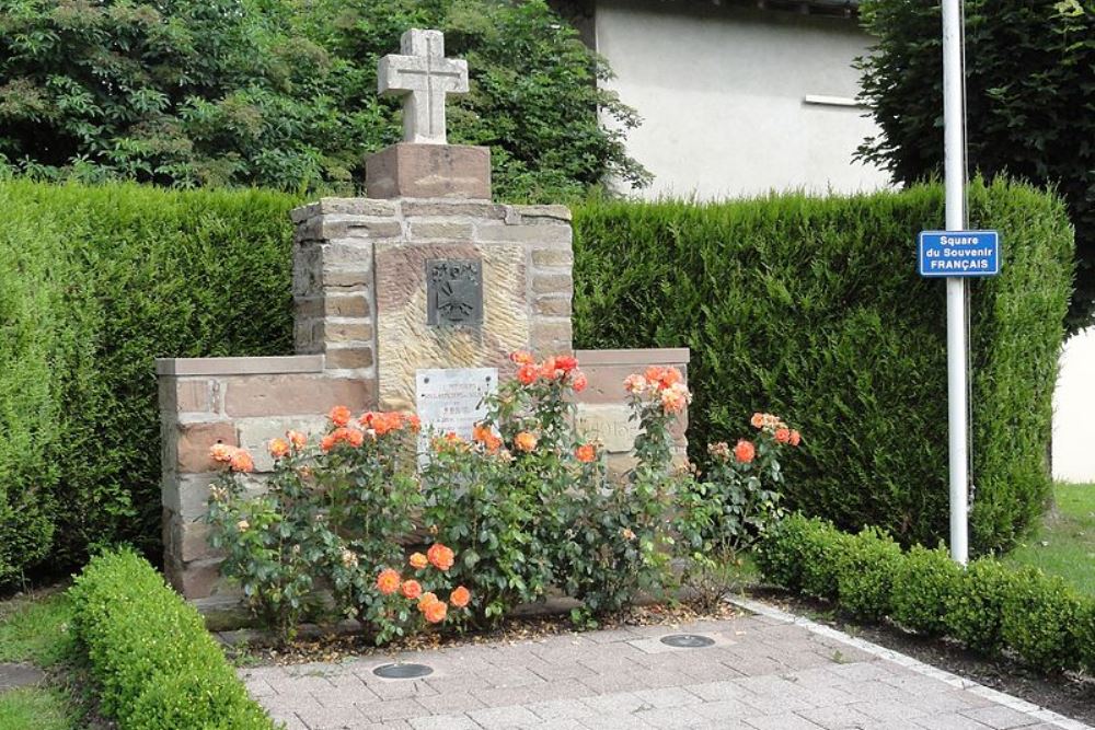 Monument 223e R.I. #1