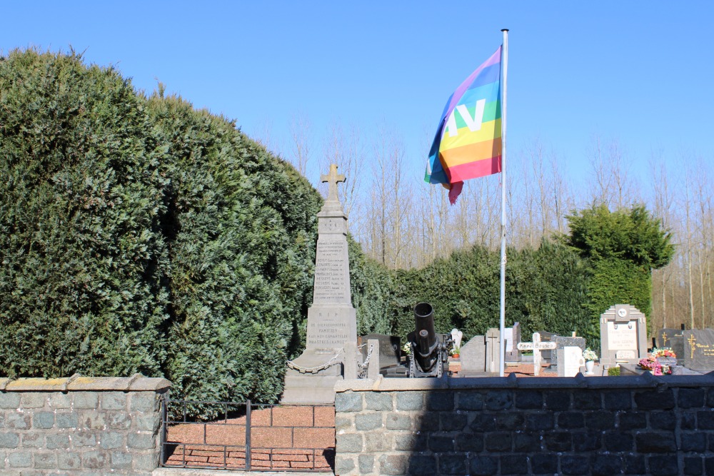 Memorial Executed Civilians Helen-Bos