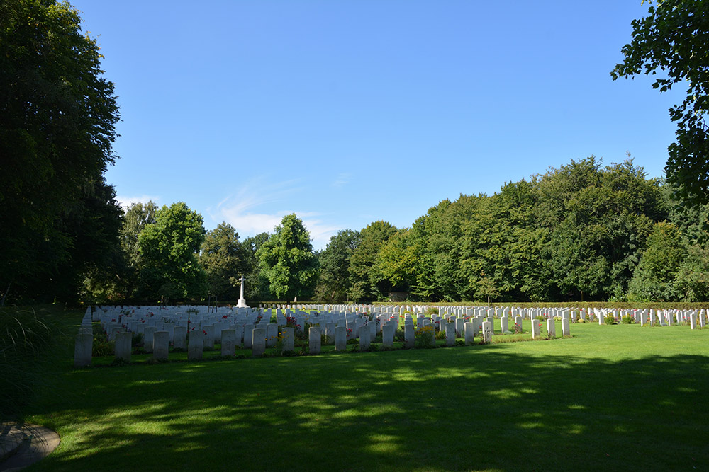 Commonwealth War Cemetery Kiel #1