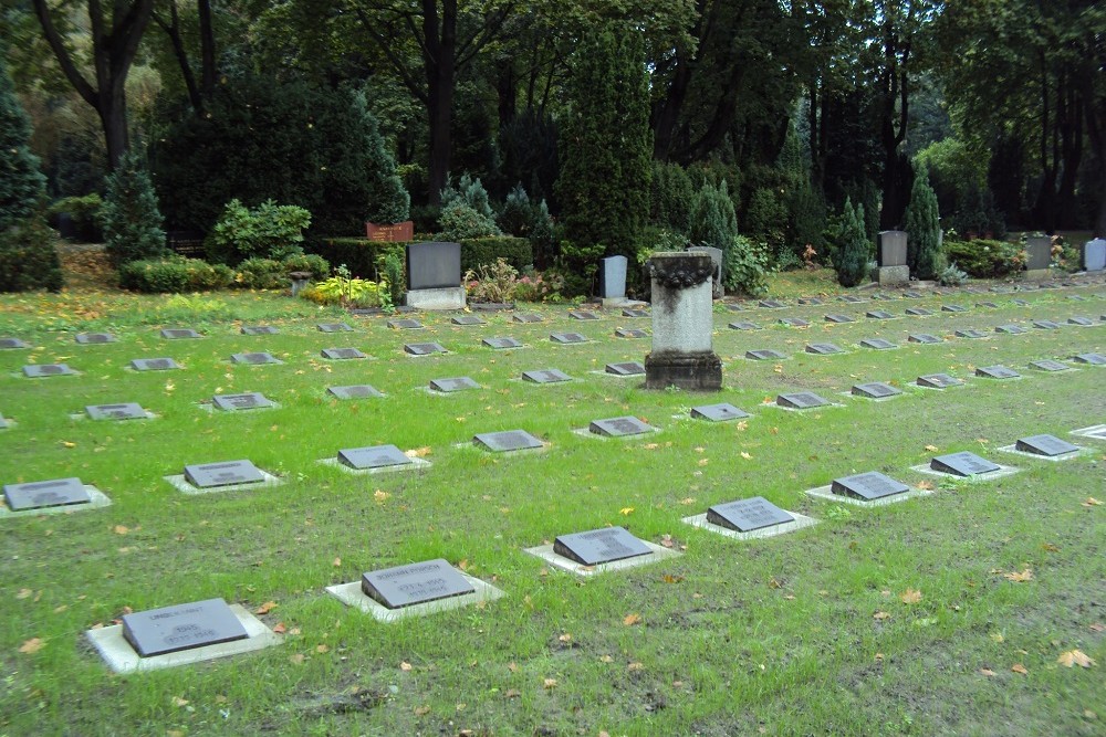 Duitse Oorlogsgraven Luisenfriedhof III #1