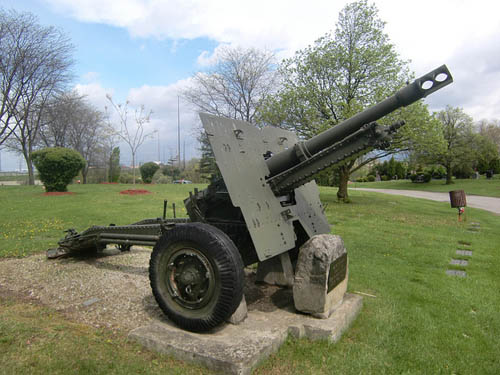 Ordnance QF 25 Pounder & Bofors 40mm Beechwood Cemetery