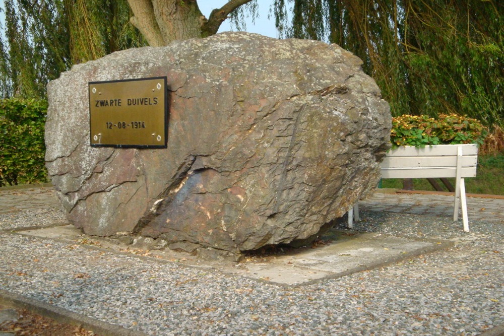 Monument Regiment Karabiniers-Cyclisten (Zwarte Duivels) Halen #1