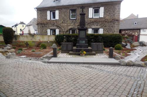 War Memorial Thür #5