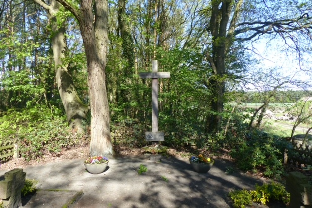 Duitse Oorlogsbegraafplaats Gro Huslingen #3