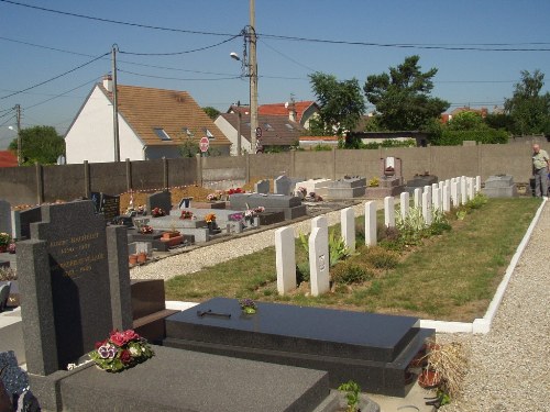 Commonwealth War Graves Villeneuve-Saint-Georges New #1