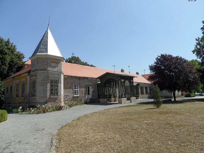 Adamovich-Cseh Castle