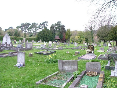 Commonwealth War Graves Southwell Minster Burial Ground #1