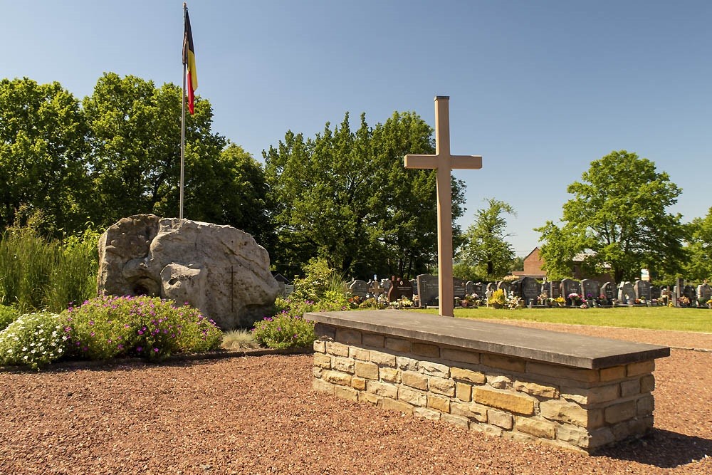 Belgische Graven Oudstrijders Gemmenich Begraafplaats #1