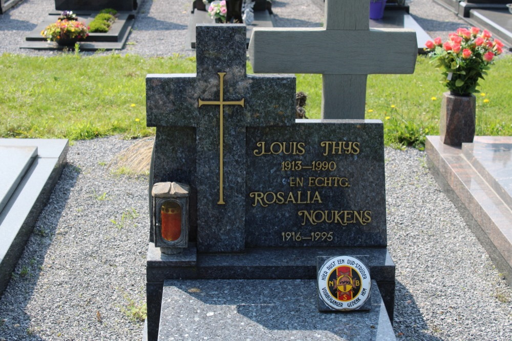 Belgian Graves Veterans Overpelt Eindakker #3
