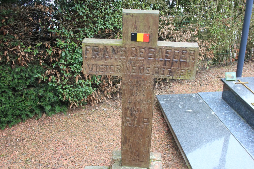 Belgian Graves Veterans Baasrode Vlassenbroek #2