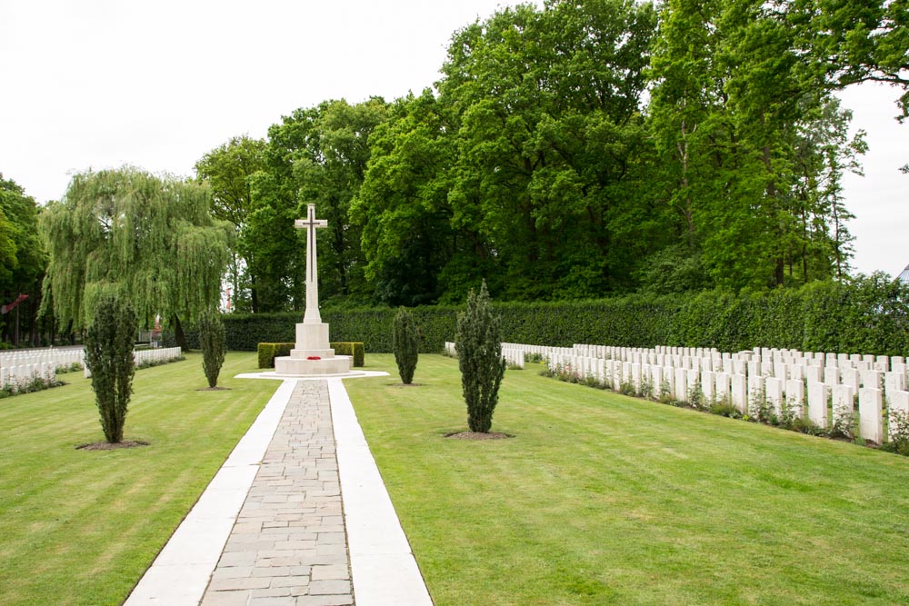 Commonwealth War Cemetery Berks Cemetery Extension #5
