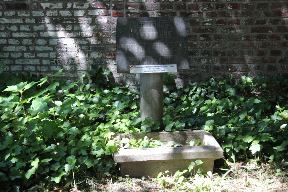 Belgische Oorlogsgraven Vinderhoute #4