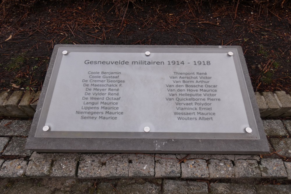 Oorlogsmonument Begraafplaats Gentbrugge #4