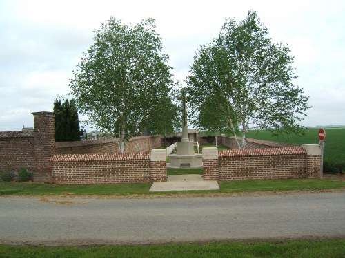 Commonwealth War Cemetery Le Quesnel Extension #1