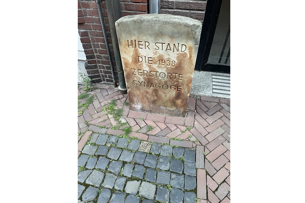 Memorial Destroyed Synagogue